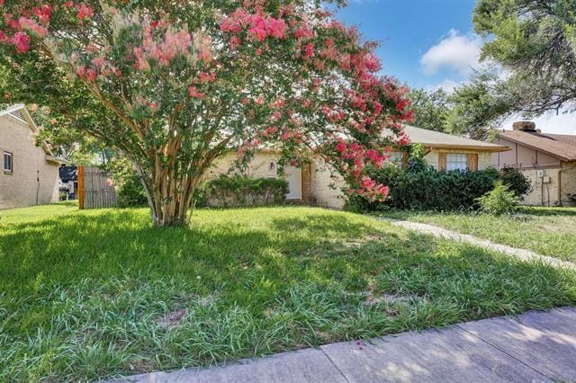 Building Photo - 1113 Holbrook Dr