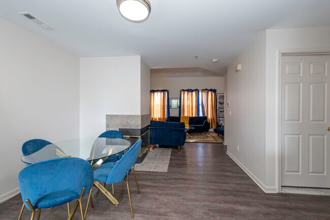 Building Photo - 2928 Prince Hall Dr