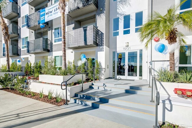Building Photo - Unit Type C2 | 3 Bedroom | 2 Bathroom