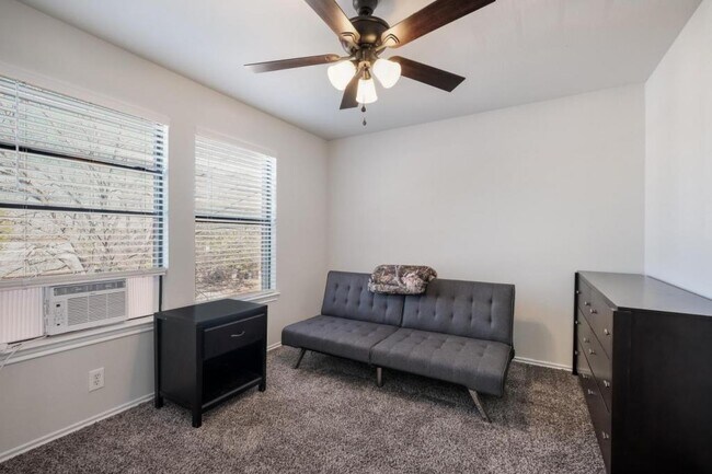 Building Photo - 15107 Kamary Ln