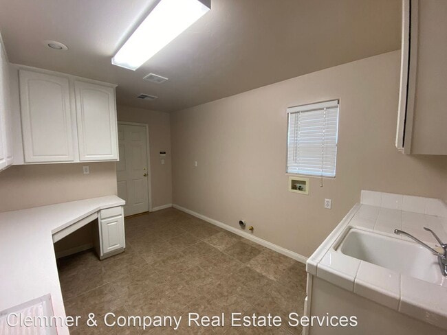 Building Photo - 3 br, 2 bath House - 11609 Privet Place
