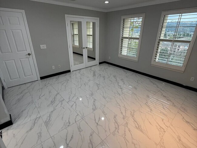 Building Photo - 2696 Escala Cir