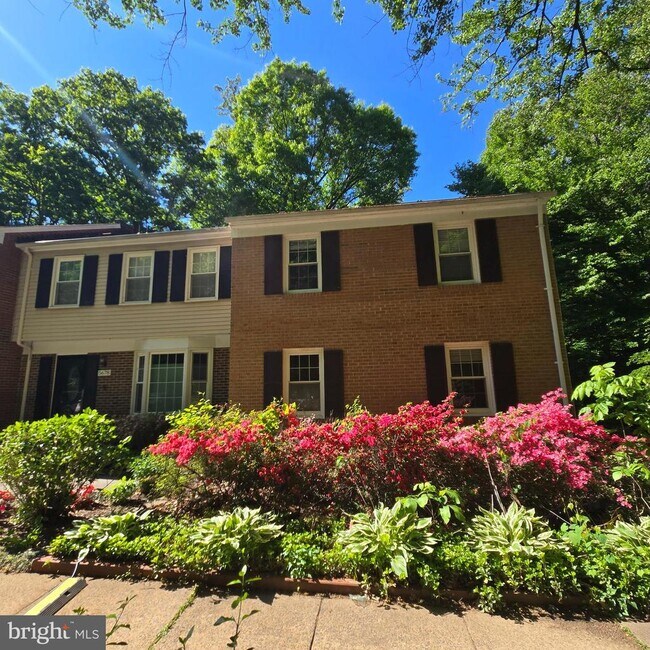 Building Photo - 5676 Kirkham Ct