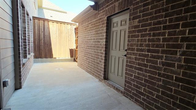 Building Photo - 309 Tottenham Ct