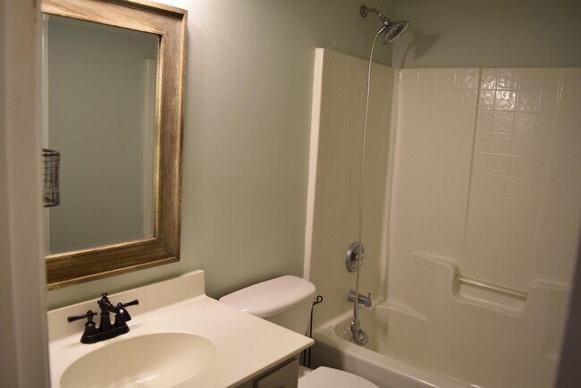 Building Photo - 6832 Brancusi Ct