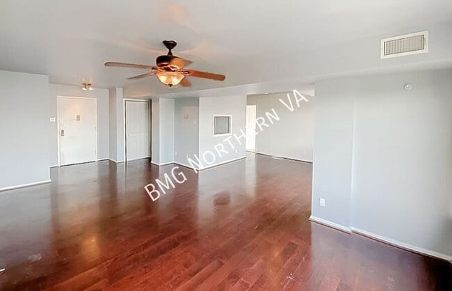 Building Photo - 5340 Holmes Run Pkwy