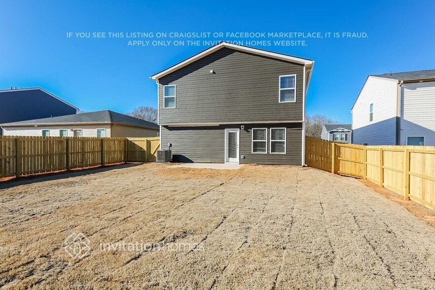 Building Photo - 230 Green Pasture Rd