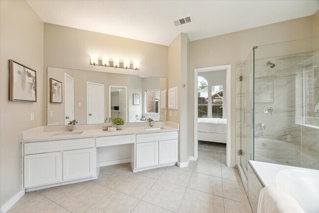 Building Photo - 17426 Little Riata Dr