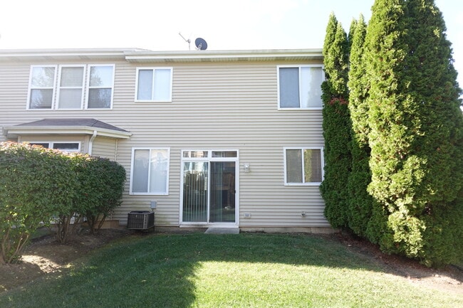 Building Photo - 1432 Remington Ln