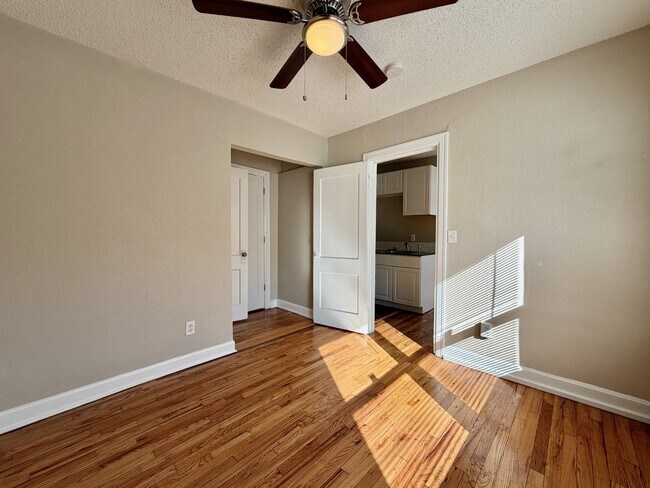 Building Photo - The Nelle