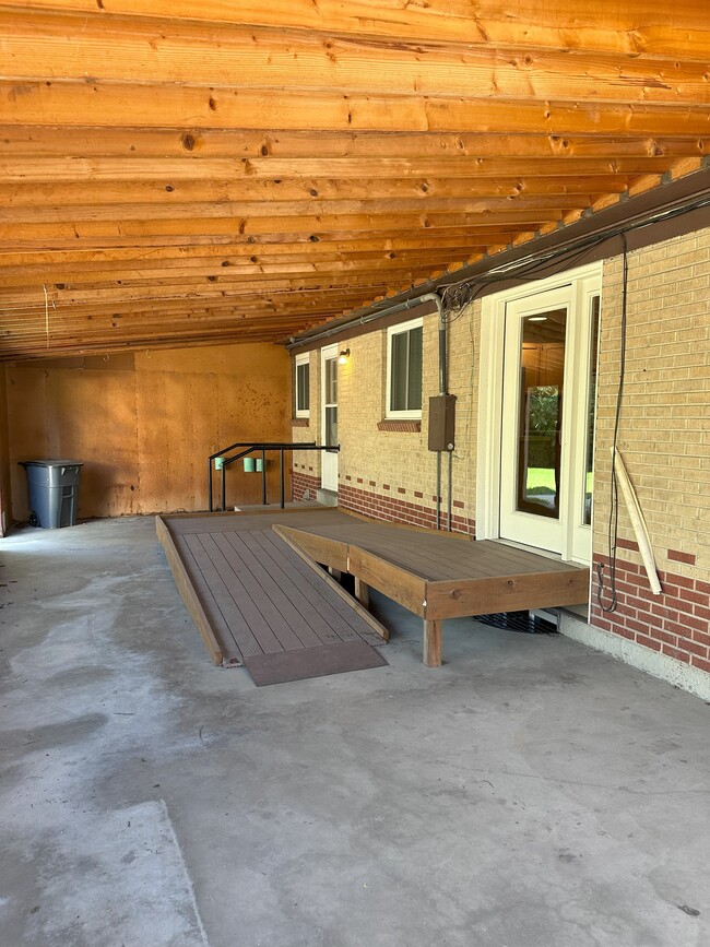 Rear covered porch with ramp - 2967 W Tanforan Dr