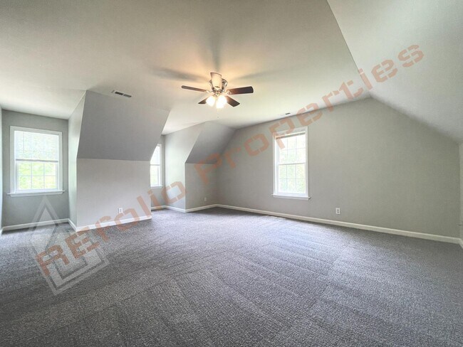 Building Photo - 1711 Mystic Dr