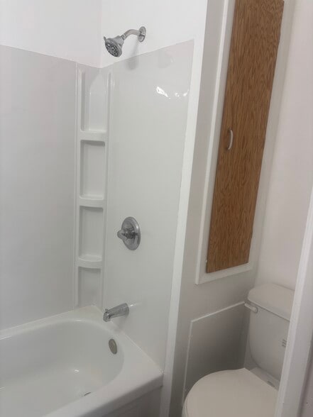 Bathroom - 125 N Broad St