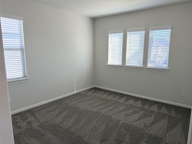 Building Photo - 31127 Mahogany Fir Trl