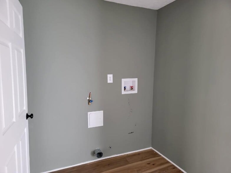 Building Photo - 75 Staghorn Ct