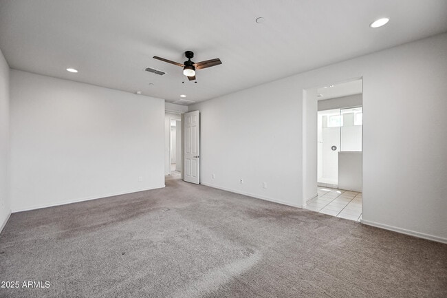 Building Photo - 9648 E Timpani Ln