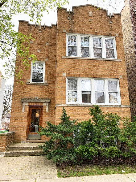 Primary Photo - 2445 W Pensacola Ave