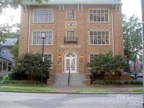 Building Photo - 515 N Church St