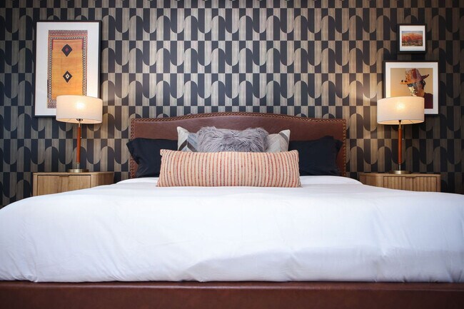 Building Photo - 6605 Countess Adria St