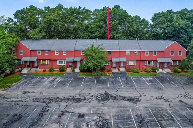 Building Photo - 44 Gillis St