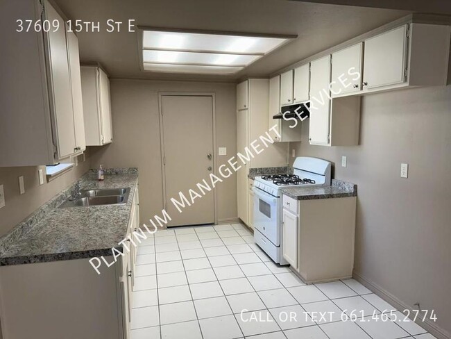 Building Photo - 37609 15th St E