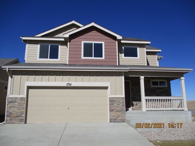 Building Photo - 3 Bed, 2.5 Bath - 2 Story Home in Windsor's Raindance Subdivision! Available Now!