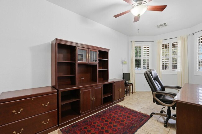 Building Photo - 6843 S 26th St