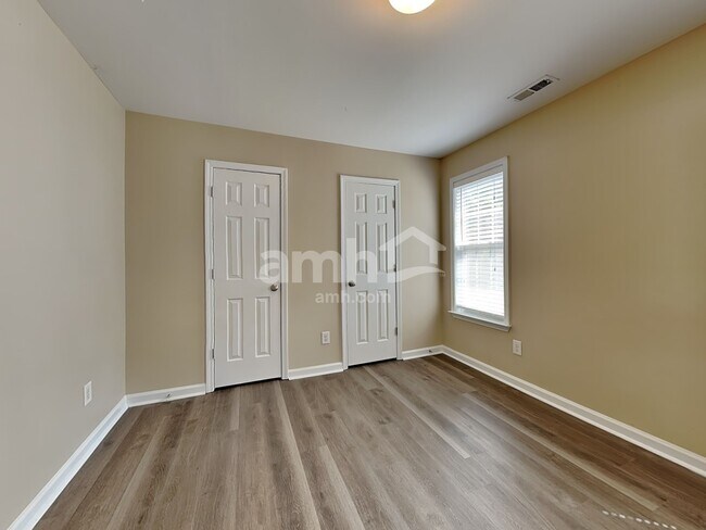 Building Photo - 1305 Tawny View Ln