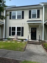 Building Photo - 611 Veery St