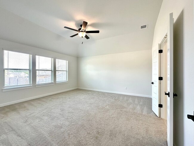Building Photo - 336 Chaste Tree Dr