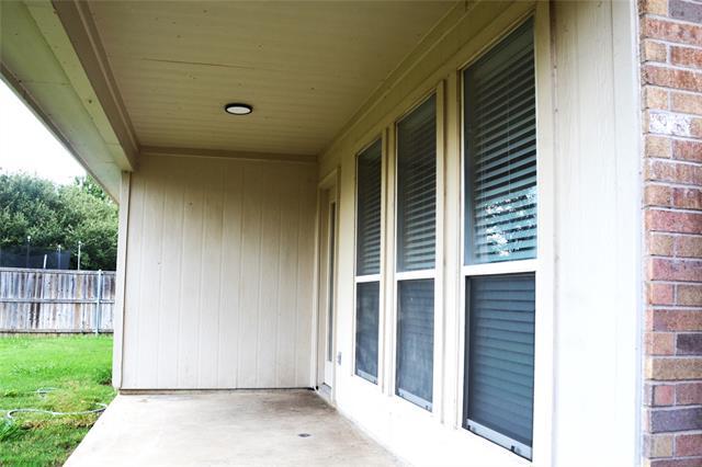 Building Photo - 9809 Carter Dr