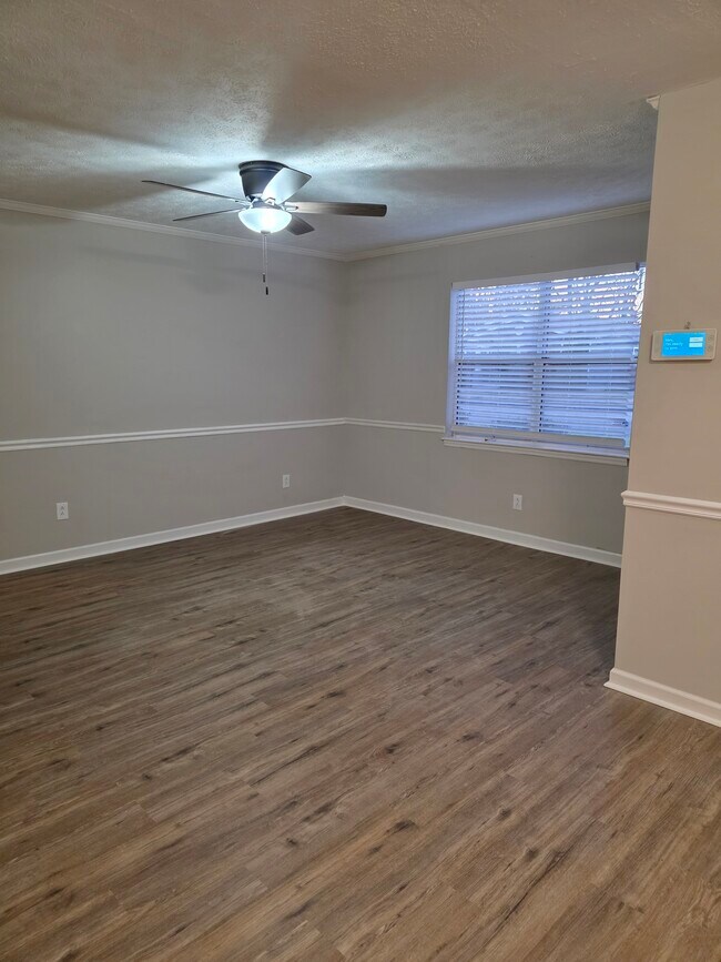 Building Photo - 217 S Hancock St