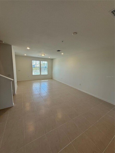 Building Photo - 4609 Orchard View Aly