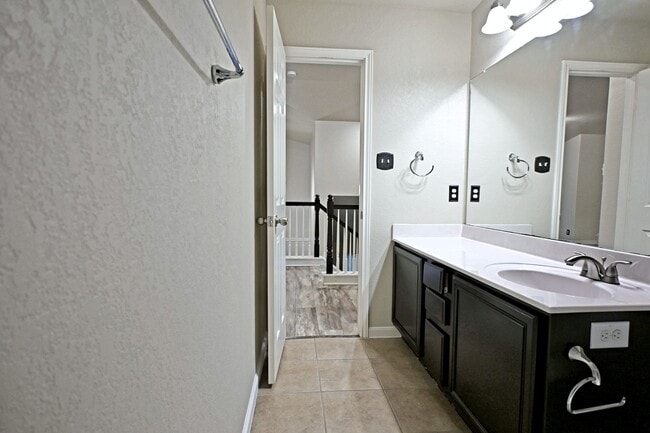 Building Photo - 934 Avery Pkwy