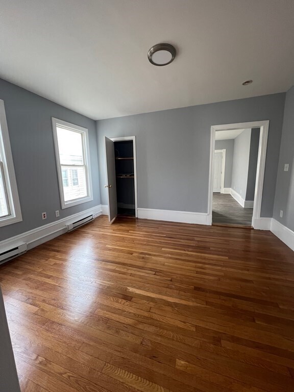 Building Photo - 72 Bloomingdale St