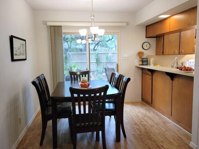 Building Photo - 6904 Argonne Forest Cove