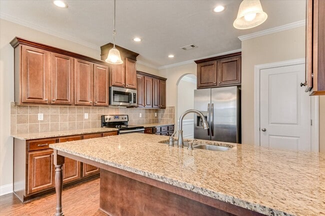 Building Photo - 835 Williford Run Dr