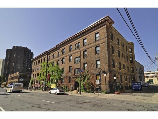 Building Photo - 11 S 12th St