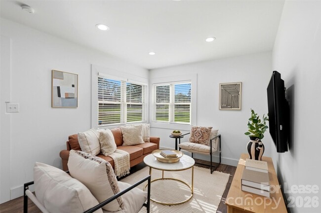 Building Photo - 1642 Washington Ave