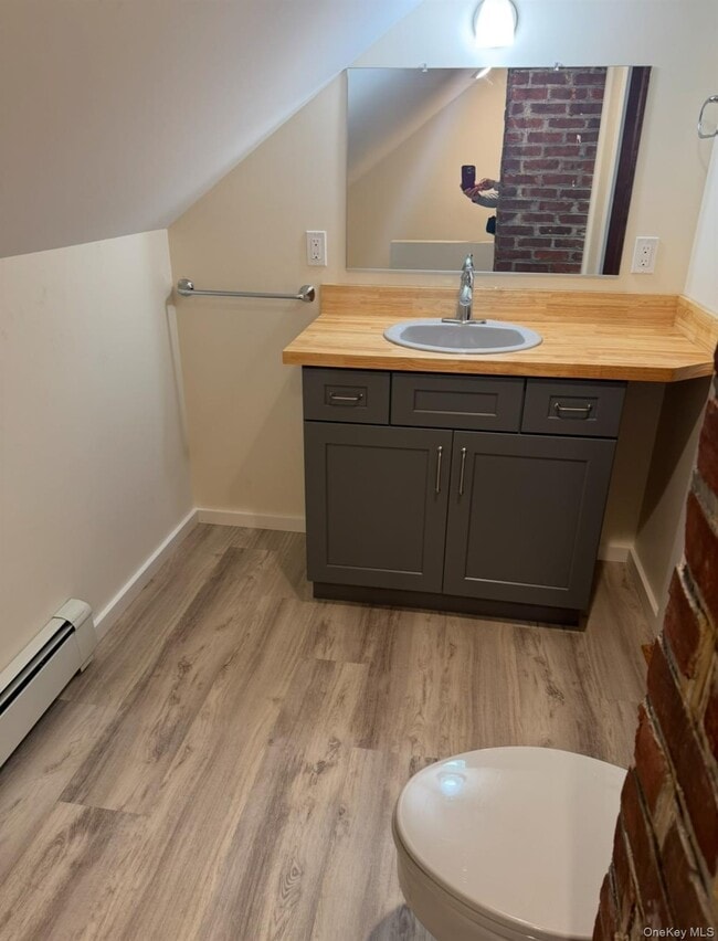 Building Photo - 242 Deep Hole Rd