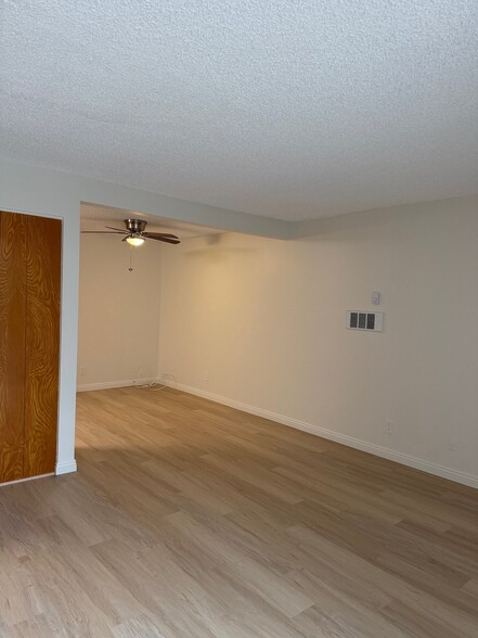 Building Photo - 3546 Del Amo Blvd