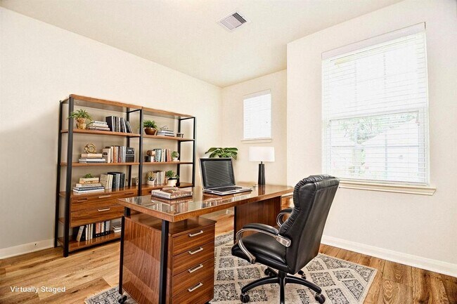 Building Photo - 10909 Panther Ct