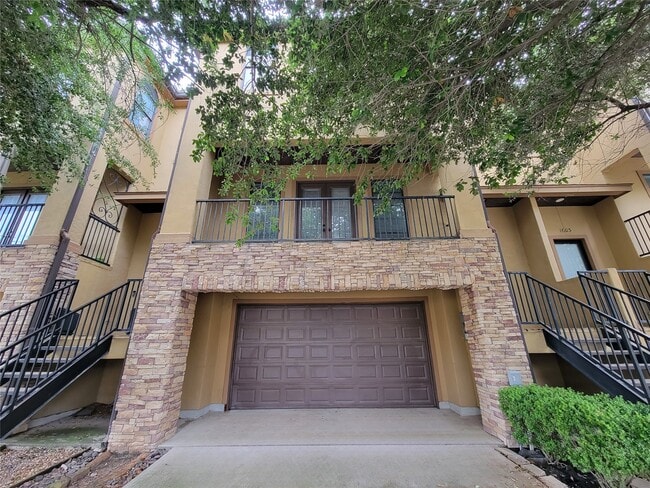 Building Photo - 1605 W 14th St