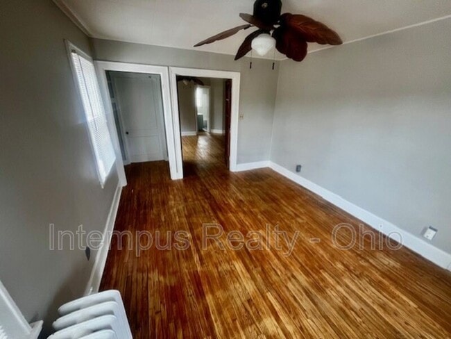 Building Photo - 4237 Vine St