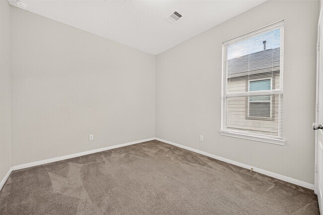 Building Photo - 20902 Cullen Ranch Rd