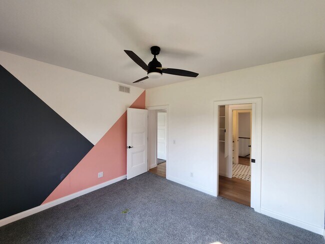 Building Photo - 6817 Timber Ct