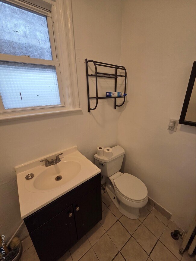 Building Photo - 3561 Ropes Ave