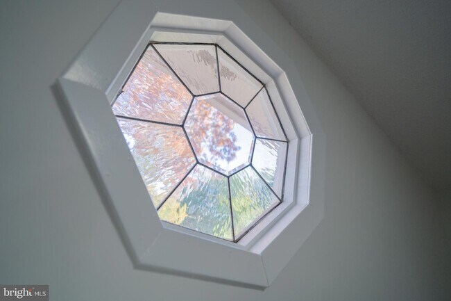 Building Photo - 218 Holly Ave