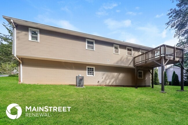 Building Photo - 4141 Macduff Dr