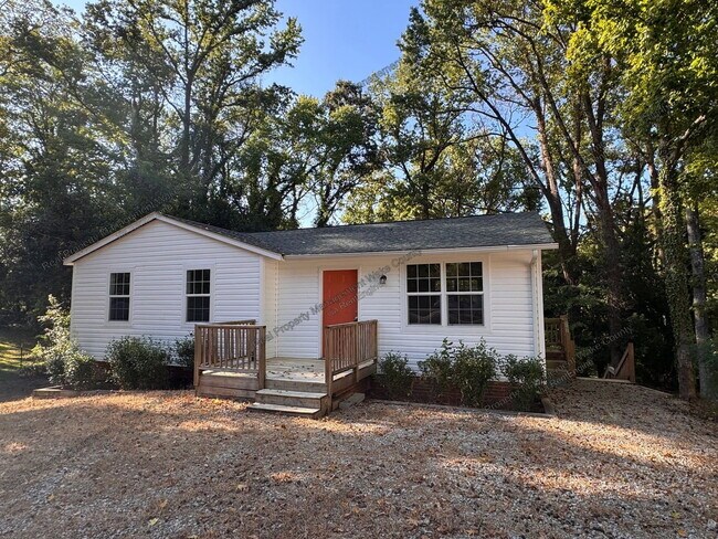Building Photo - 612 Essington Pl